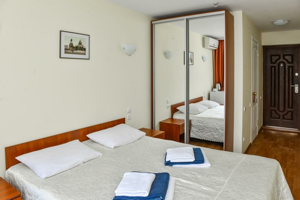 Гостиница Пансионат Нева Алушта