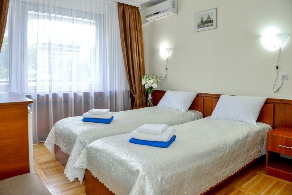 Гостиница Пансионат Нева Алушта