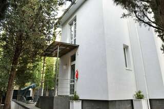 Гостиница Пансионат Нева Алушта Коттедж 2-7