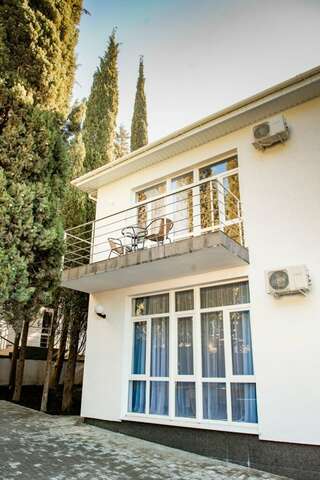 Гостиница Пансионат Нева Алушта Коттедж 1 - 2 этаж-4