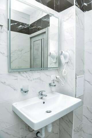 Гостиница Пансионат Нева Алушта Коттедж 2-15