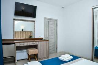 Гостиница Пансионат Нева Алушта Коттедж 3-12