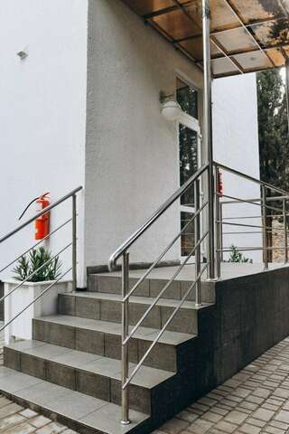 Гостиница Пансионат Нева Алушта Коттедж 2-5