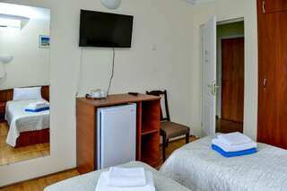 Гостиница Пансионат Нева Алушта Семейный стандарт-6