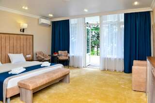 Гостиница Пансионат Нева Алушта Делюкс ***-5