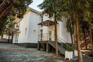 Гостиница Пансионат Нева Алушта Коттедж 1 - 1 этаж-1