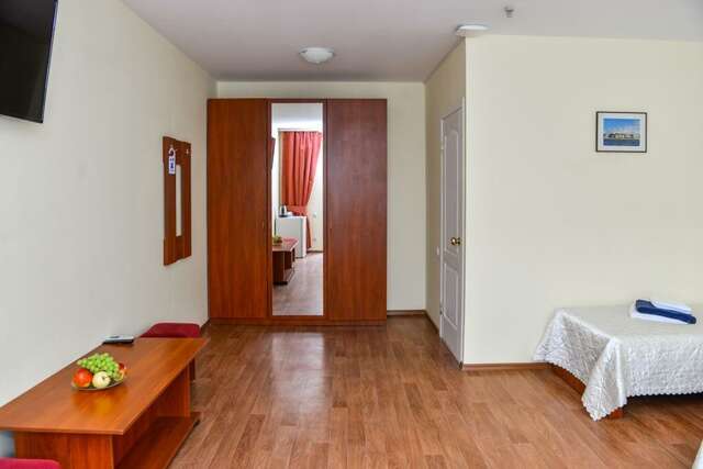 Гостиница Пансионат Нева Алушта-208